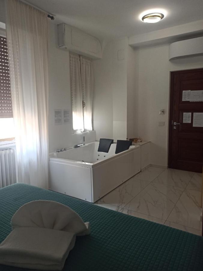 רומא B&B Suite And Rooms San Giovanni מראה חיצוני תמונה